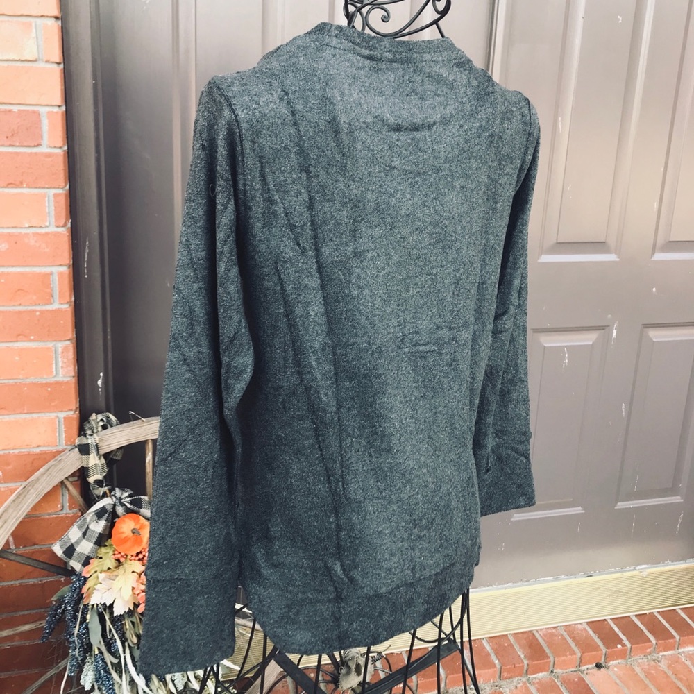 Royce Brand Women’s Sm Pullover Christmas Sweater - Picture 7 of 9